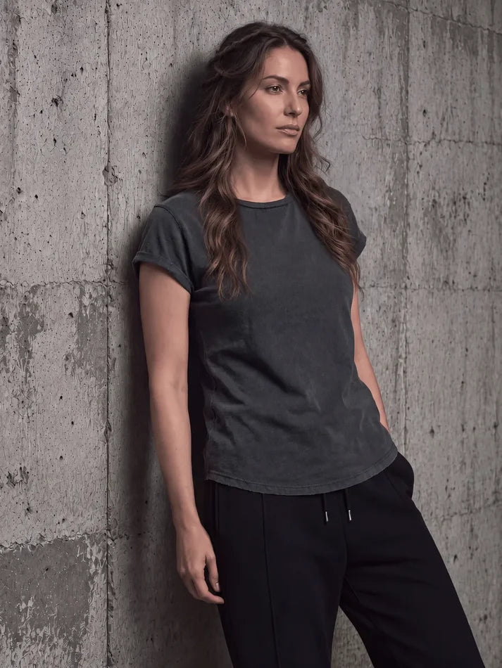 WOMEN'S ROLLED SLEEVE T-SHIRT - EP16
