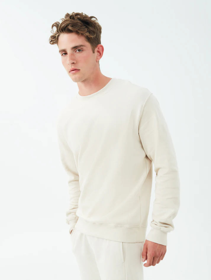 
                      
                        HEAVYWEIGHT UNISEX SWEATSHIRT  -  EP302
                      
                    